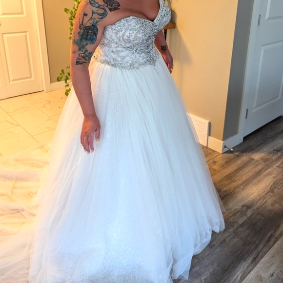 BNWT Sophie Tolli Novella size 14 - Picture 2 of 6